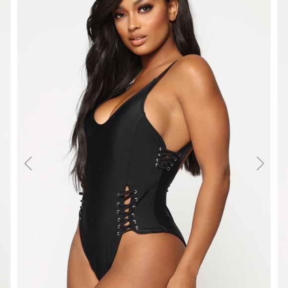 BLACK OPEN BACK BACKLESS STRAPPY LACE UP SWIMSUIT - Picture 3 of 7